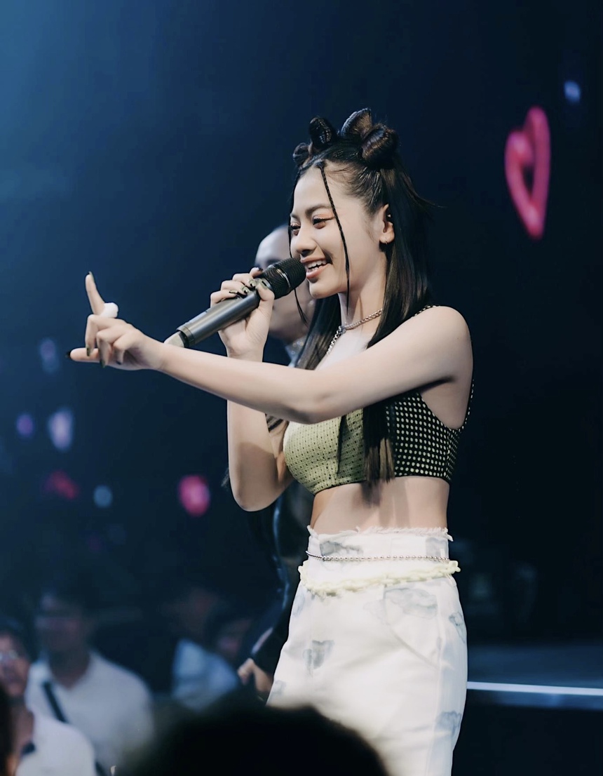 Xi Myn: Tiết chế "Anh không thích shao" để tránh gắn mác 18+ - Ảnh 4.