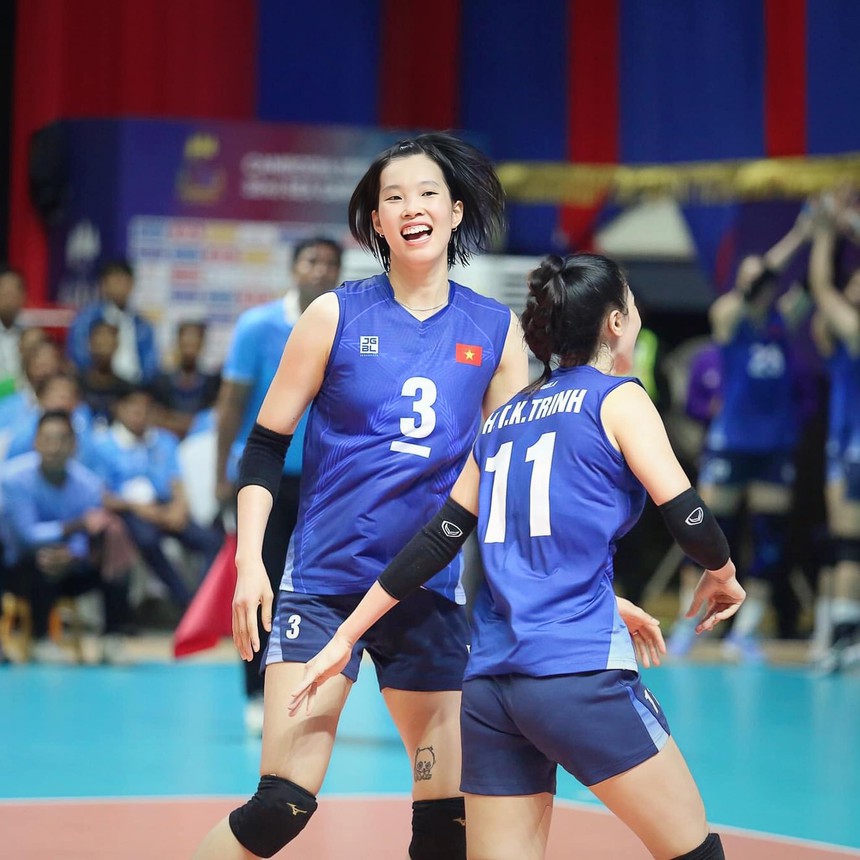 Chủ công Trần Thị Thanh Thúy đam mê tốc độ, có gia đình hạnh phúc ít ai biết - Ảnh 2.