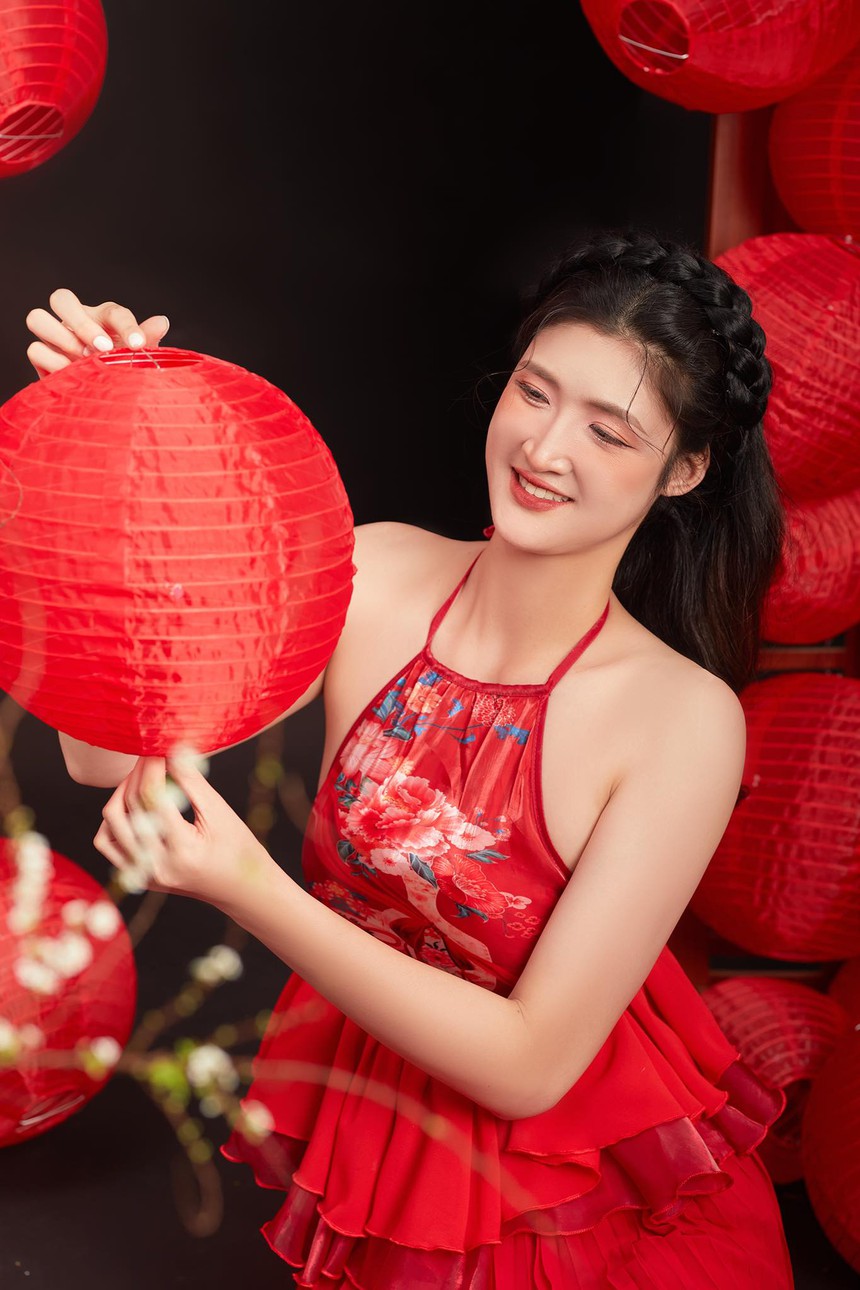 Nhà vô địch bóng chuyền nữ Việt Nam 2023 vừa bất ngờ báo hỷ, cuộc sống sang trang mới ở tuổi 25  - Ảnh 4.