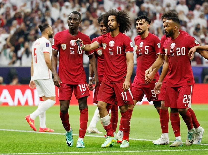 Phạt đền bước ngoặt, Qatar lên ngôi vô địch Asian Cup nhờ 'người hùng' Afif - Ảnh 2. Phạt đền bước ngoặt, Qatar lên ngôi vô địch Asian Cup nhờ 'người hùng' Afif - Ảnh 2.