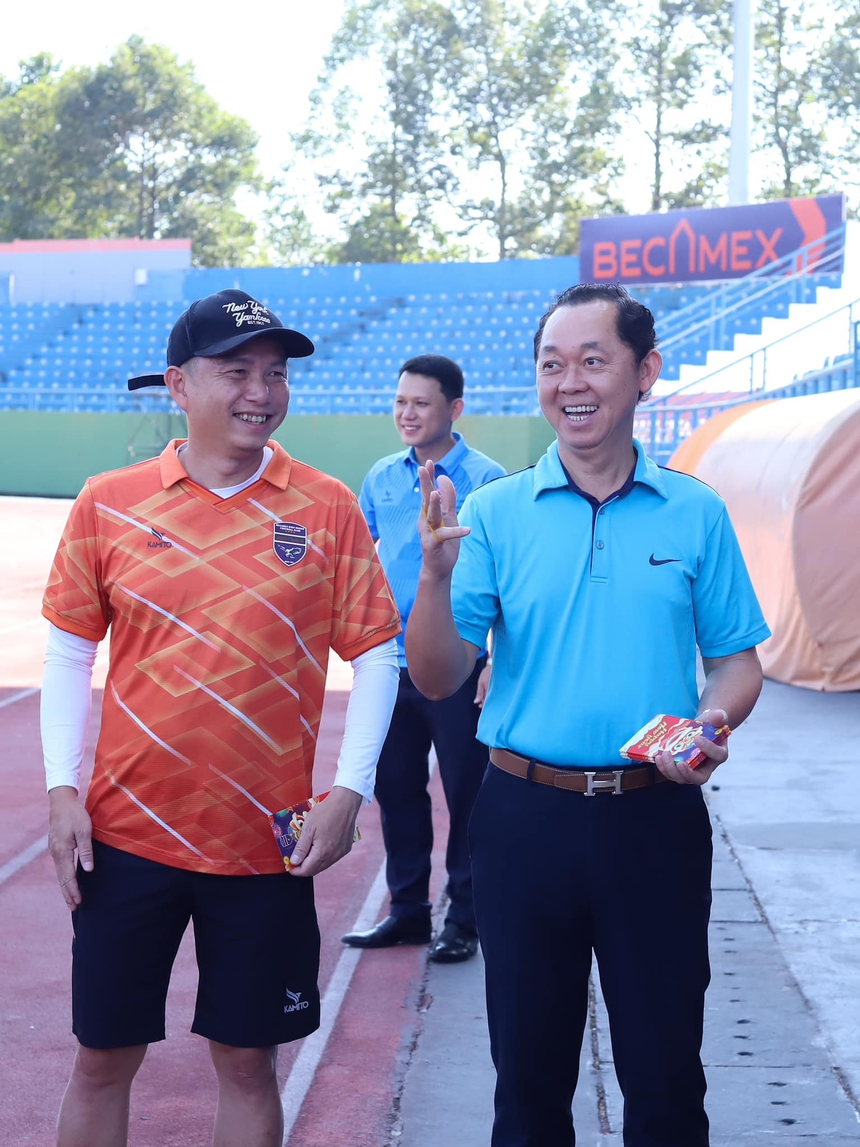 V-League bắt đầu "nóng"  - Ảnh 2.