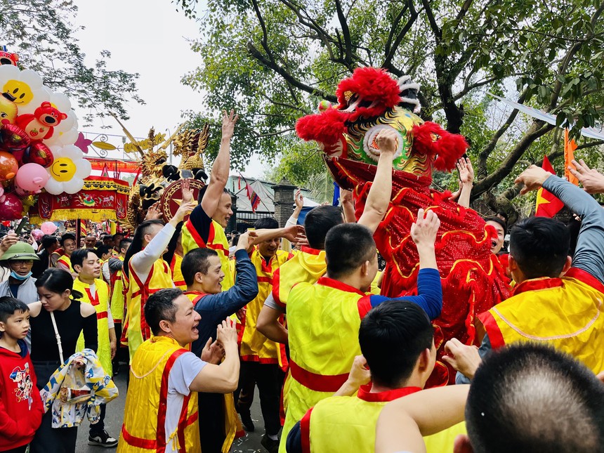 Tưng bừng Lễ hội rước pháo Đồng Kỵ - Ảnh 3.