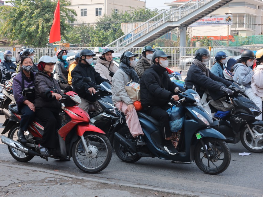 Hà Nội: Khuyến cáo một số khung giờ hạn chế di chuyển để đảm bảo an toàn giao thông - Ảnh 1. Hà Nội: Khuyến cáo một số khung giờ hạn chế di chuyển để đảm bảo an toàn giao thông - Ảnh 1.
