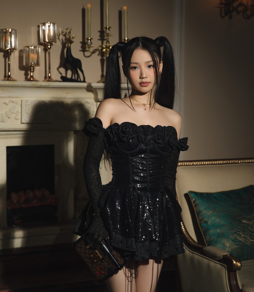 Điểm danh những nghệ sĩ 'tuổi Rồng' nổi bật của showbiz Việt: Người làm giảng viên, người là ca sĩ hàng đầu V-Pop - Ảnh 13.