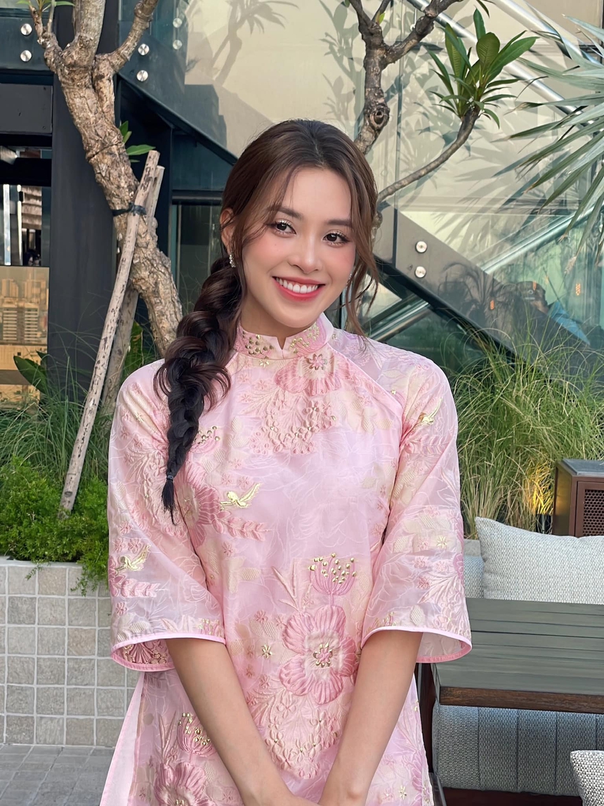 Điểm danh những nghệ sĩ 'tuổi Rồng' nổi bật của showbiz Việt: Người làm giảng viên, người là ca sĩ hàng đầu V-Pop - Ảnh 10.