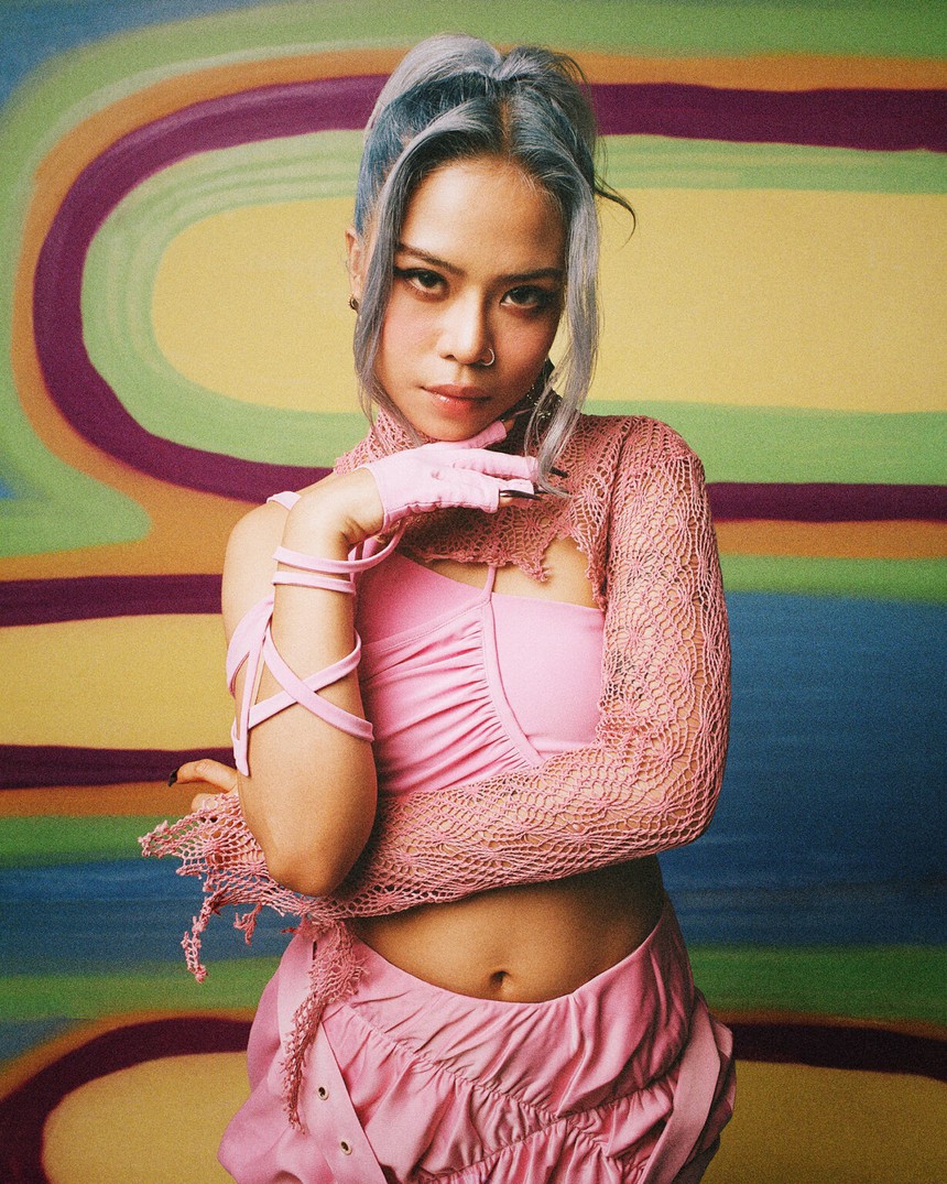 Điểm danh những nghệ sĩ 'tuổi Rồng' nổi bật của showbiz Việt: Người làm giảng viên, người là ca sĩ hàng đầu V-Pop - Ảnh 2.