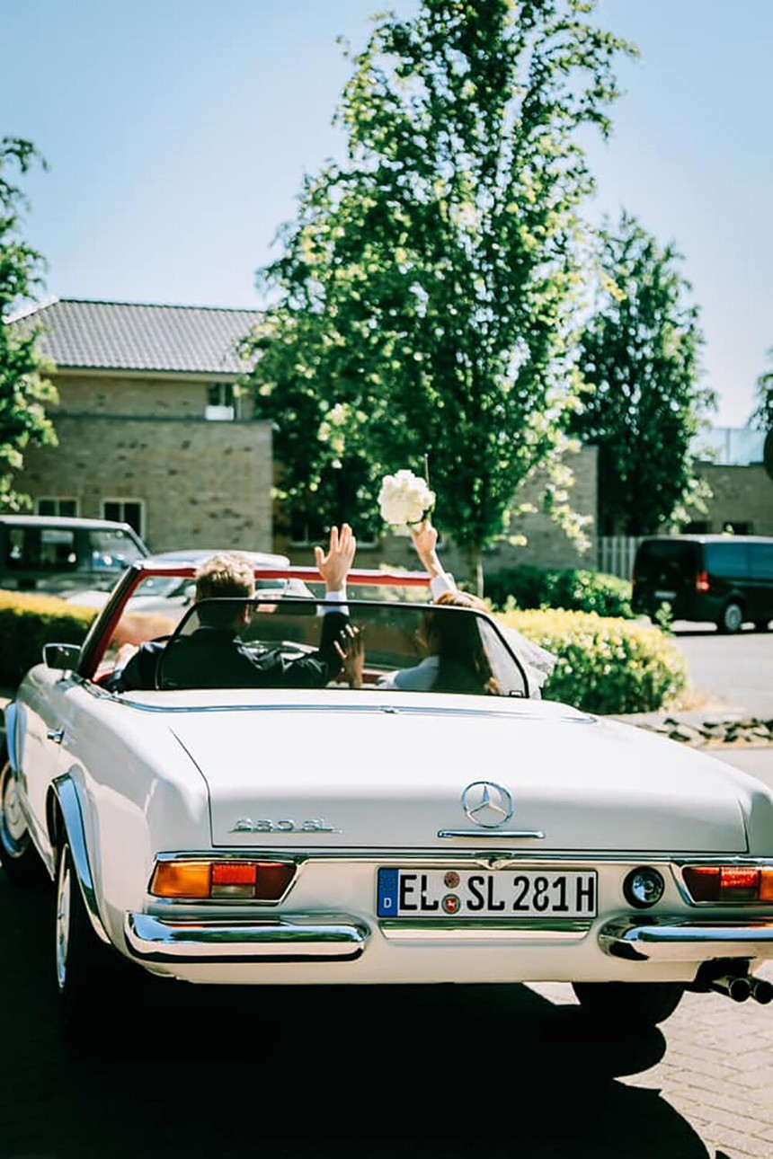 Sao Việt dịp Valentine: Đông Nhi khoe có bầu, Hương Giang ẩn ý có bạn trai  - Ảnh 9.