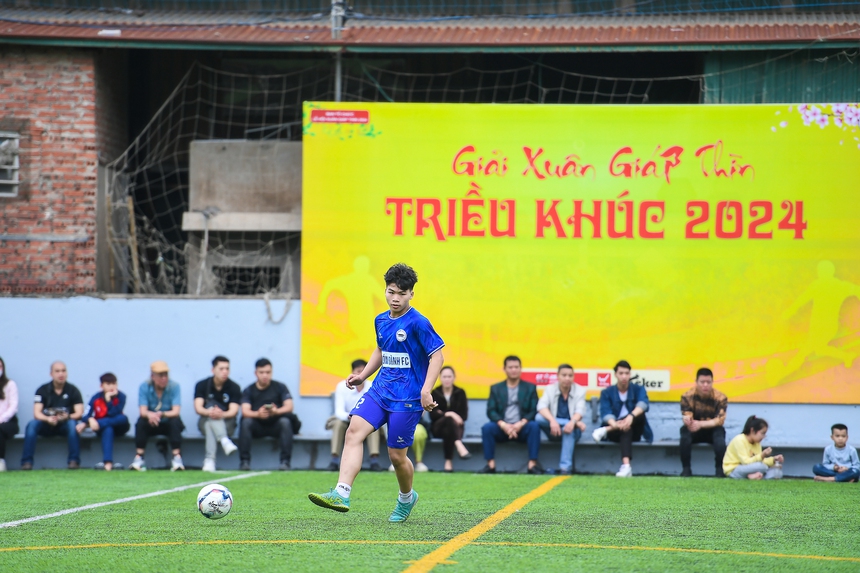 Người quan sát: Mùa Xuân em đi hái hoa - Ảnh 1. Người quan sát: Mùa Xuân em đi hái hoa - Ảnh 1.