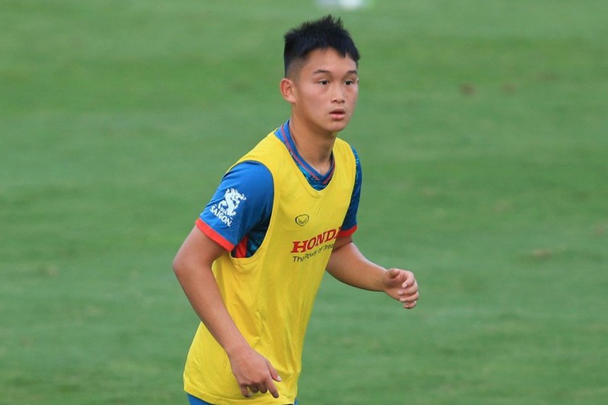 Andrej An Khánh được triệu tập lên đội U18 CH Séc sau khi bị HLV Troussier từ chối - Ảnh 3.