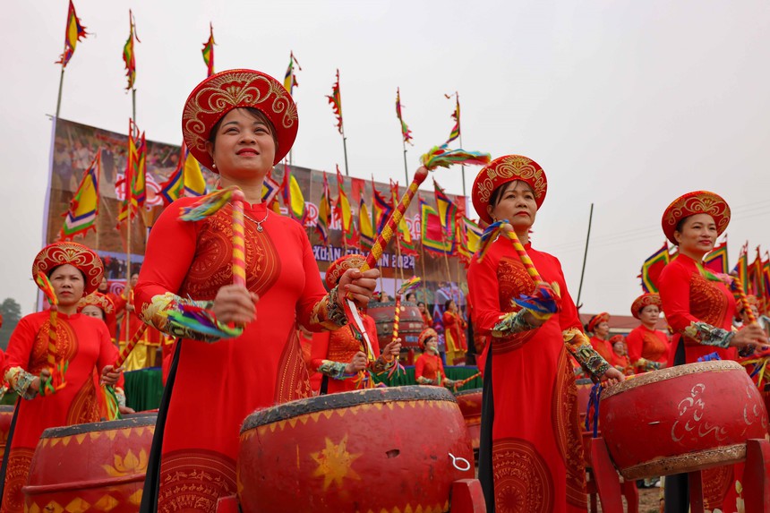 Tưng bừng khai hội Tịch điền Đọi Sơn Xuân Giáp Thìn 2024 - Ảnh 3. Tưng bừng khai hội Tịch điền Đọi Sơn Xuân Giáp Thìn 2024 - Ảnh 3.