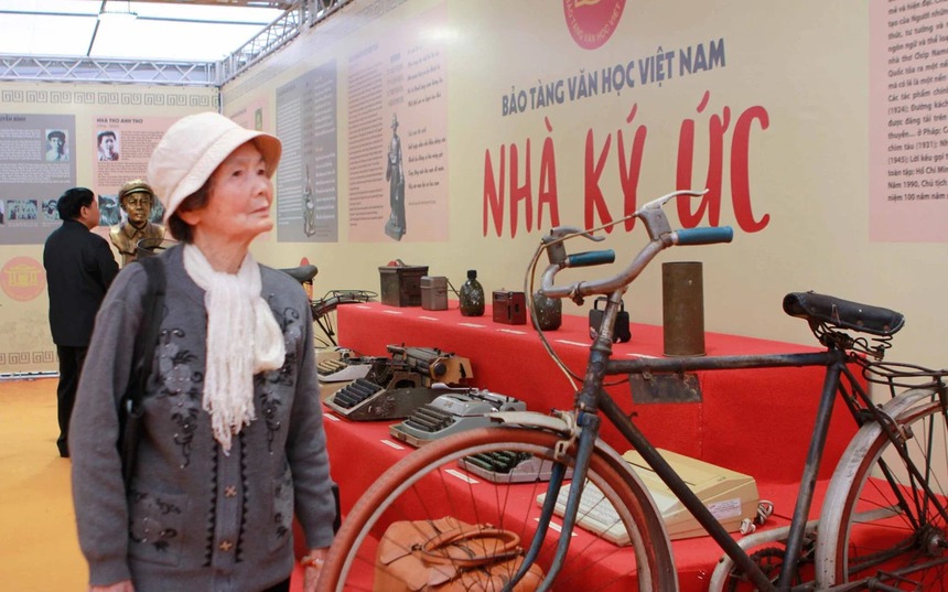 Ngày thơ Việt Nam lần thứ 22: Lắng nghe 'Bản hoà âm đất nước' - Ảnh 4.