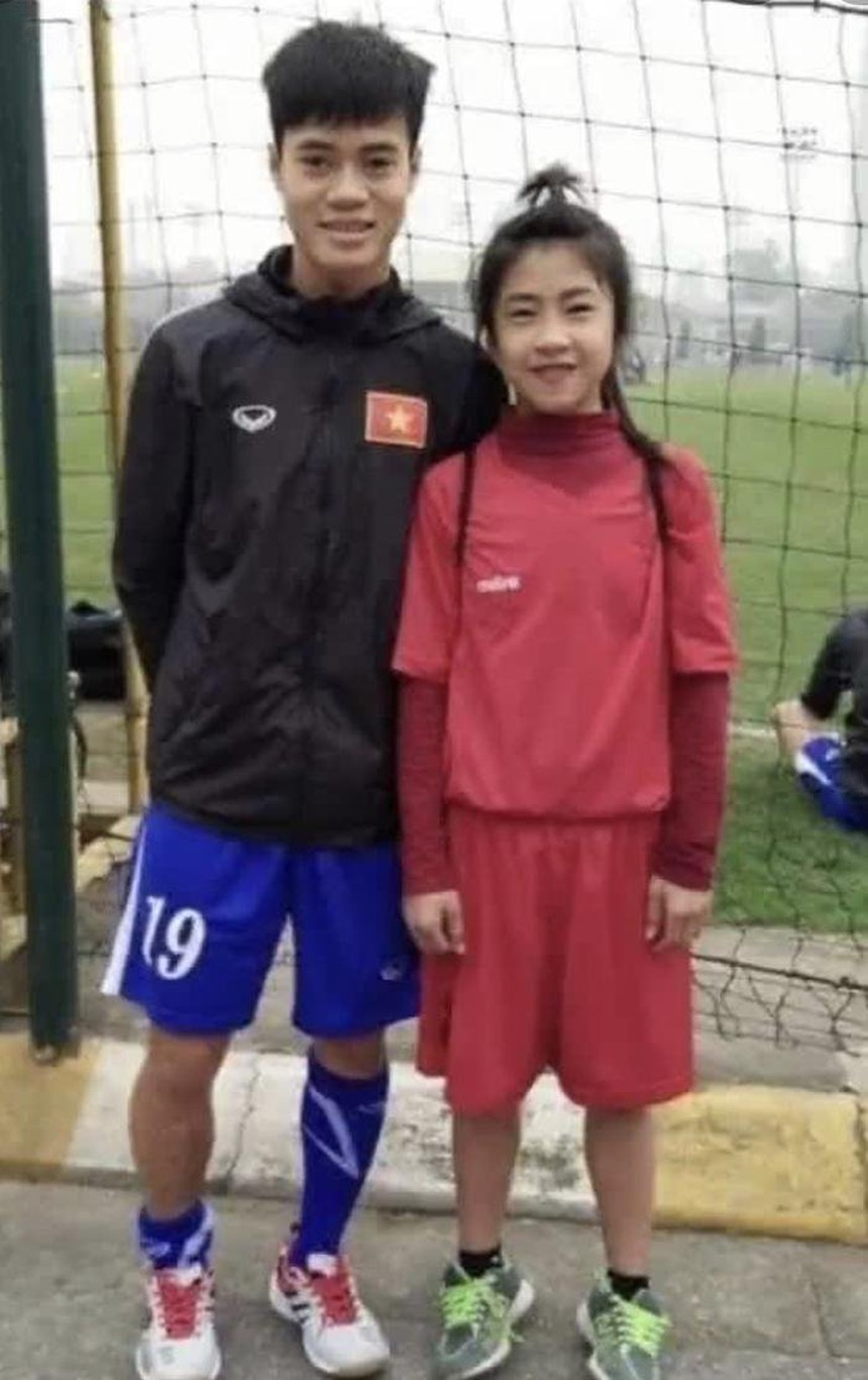 Thanh Nhã kể lại kỷ niệm với Văn Toàn, ấn tượng với tính cách của đàn anh - Ảnh 2.