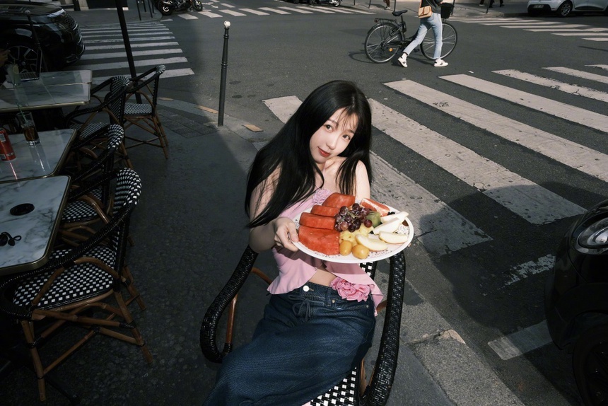 Cách giảm cân của 4 nữ thần C-biz: Triệu Lộ Tư chưa độc đáo bằng Bạch Lộc - Ảnh 1.