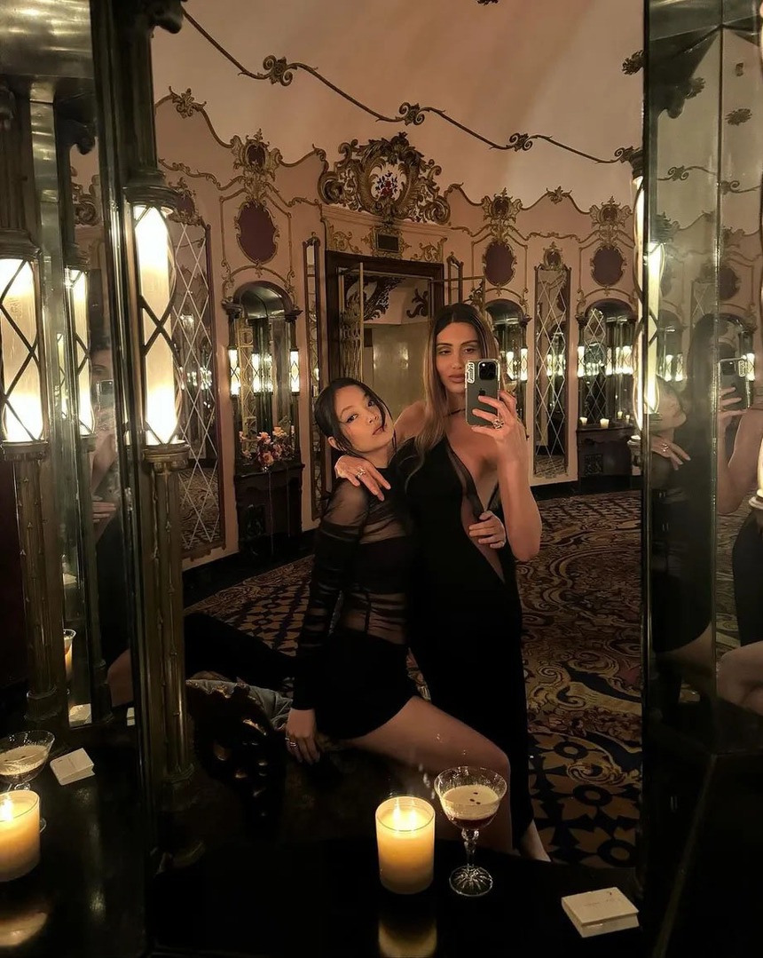 Jennie Blackpink xuất hiện tại bữa tiệc sinh nhật của The Weeknd ở Los Angeles - Ảnh 1.