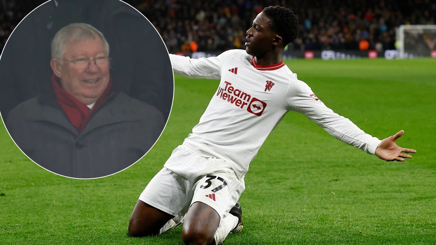 Khoảnh khắc thiên tài của Mainoo khiến Ten Hag vỡ òa và nụ cười mãn nguyện của Sir Alex - Ảnh 2.