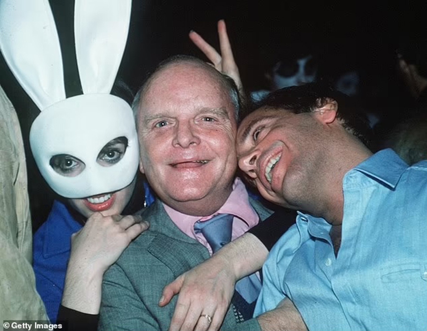(Bài đăng Chủ nhật) Những năm cuối đời đầy bi kịch của nhà văn Truman Capote, rơi vào vòng xoáy nghiện ma túy và ảo giác - Ảnh 13.