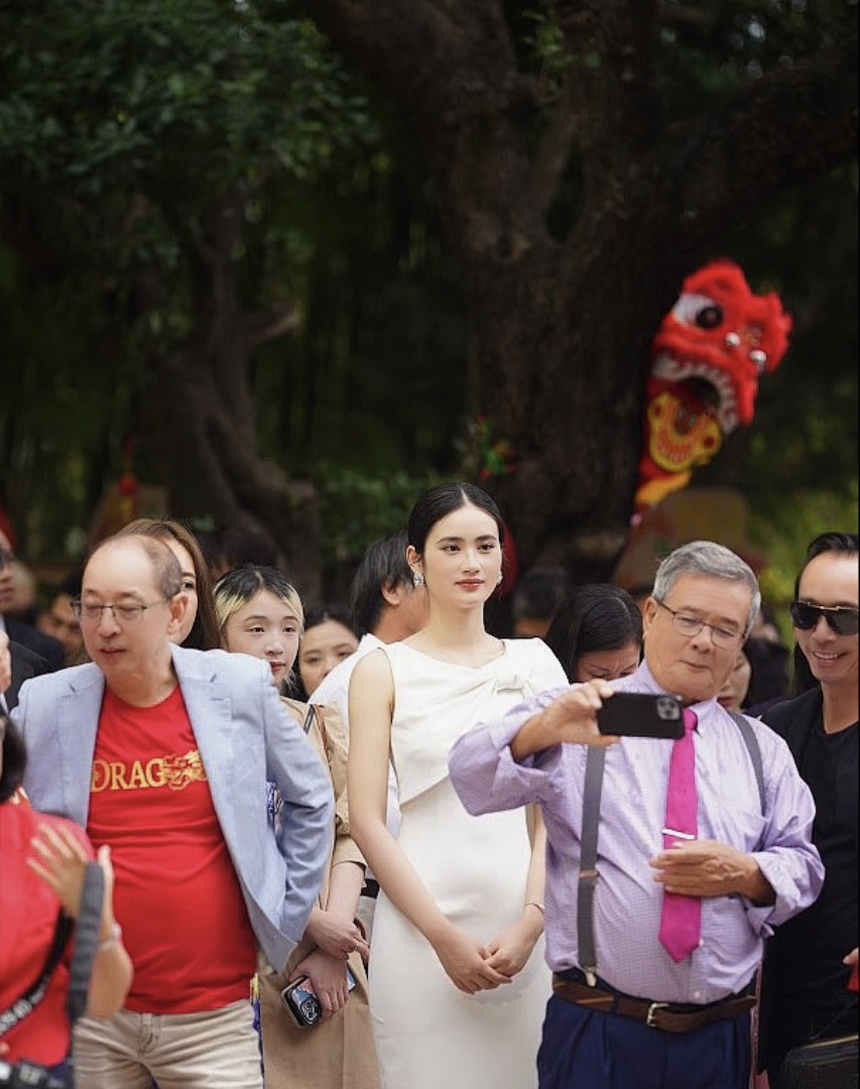 Hoa hậu Ý Nhi tham gia chương trình do Tổng Lãnh sự quán Việt Nam tại Sydney tổ chức - Ảnh 1.