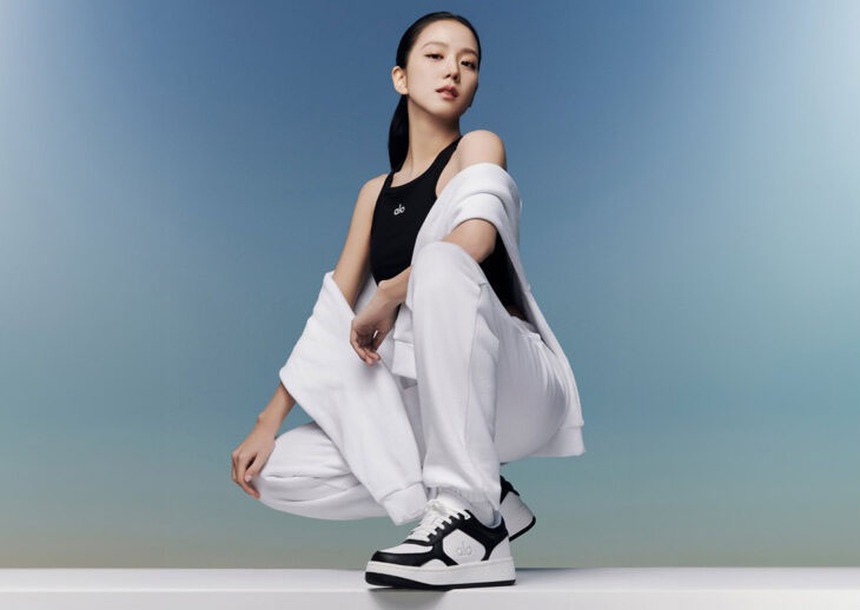 Jisoo Blackpink nổi lên là thần tượng K-pop giàu nhất năm 2024 - Ảnh 2.