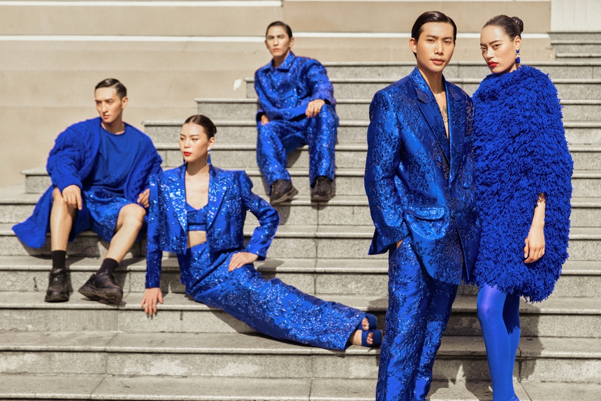 VUNGOC&SON quảng bá mùa xuân TP.HCM qua váy áo rực rỡ - Ảnh 1. VUNGOC&SON quảng bá mùa xuân TP.HCM qua váy áo rực rỡ - Ảnh 1.