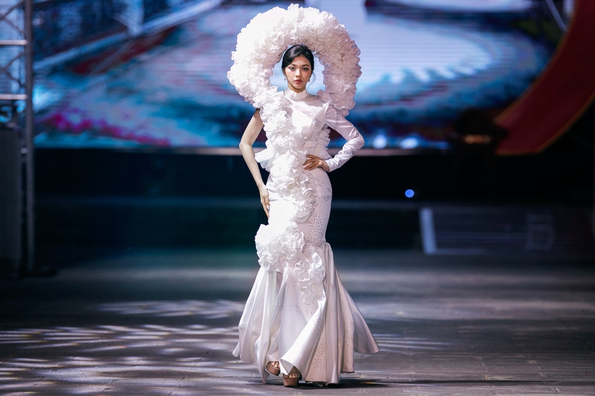 NTK Thạch Linh tôn vinh văn hóa, du lịch tâm linh bằng thời trang - Ảnh 7.