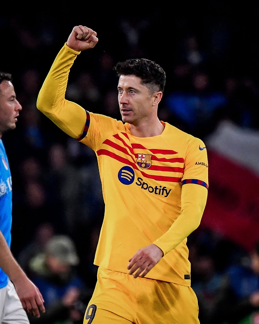 Lewandowski bị Xavi ám chỉ 'lật ghế'?  - Ảnh 2.