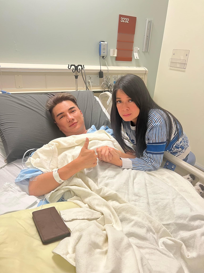 Đàm Vĩnh Hưng gặp tai nạn nghiêm trọng tại Mỹ, ảnh hưởng đến việc đi lại - Ảnh 5. Đàm Vĩnh Hưng gặp tai nạn nghiêm trọng tại Mỹ, ảnh hưởng đến việc đi lại - Ảnh 5.