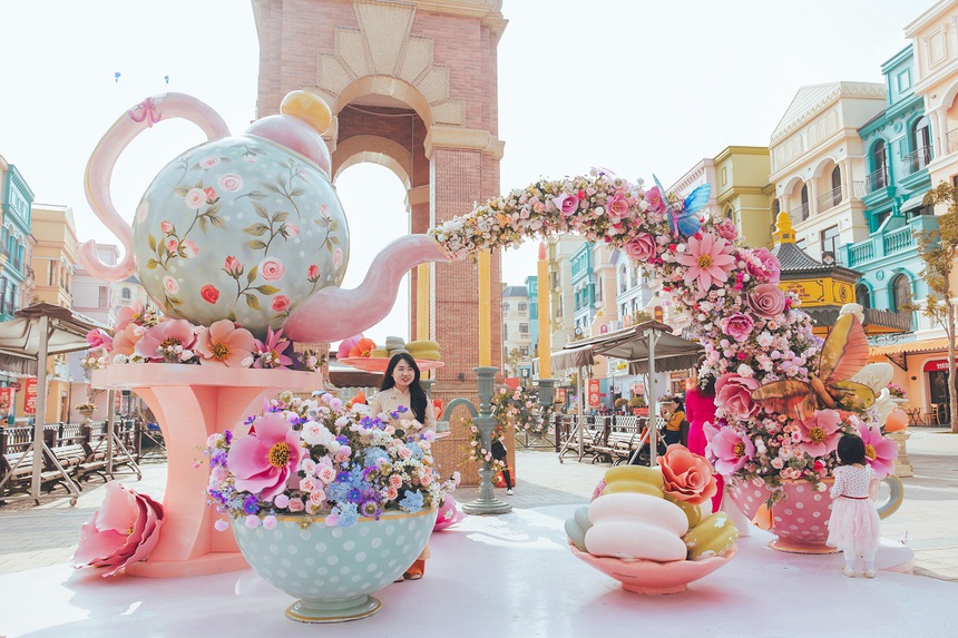 Gần nửa triệu lượt khách "cập bến" Grand World trong kỳ nghỉ Tết Nguyên đán 2024 - Ảnh 3.