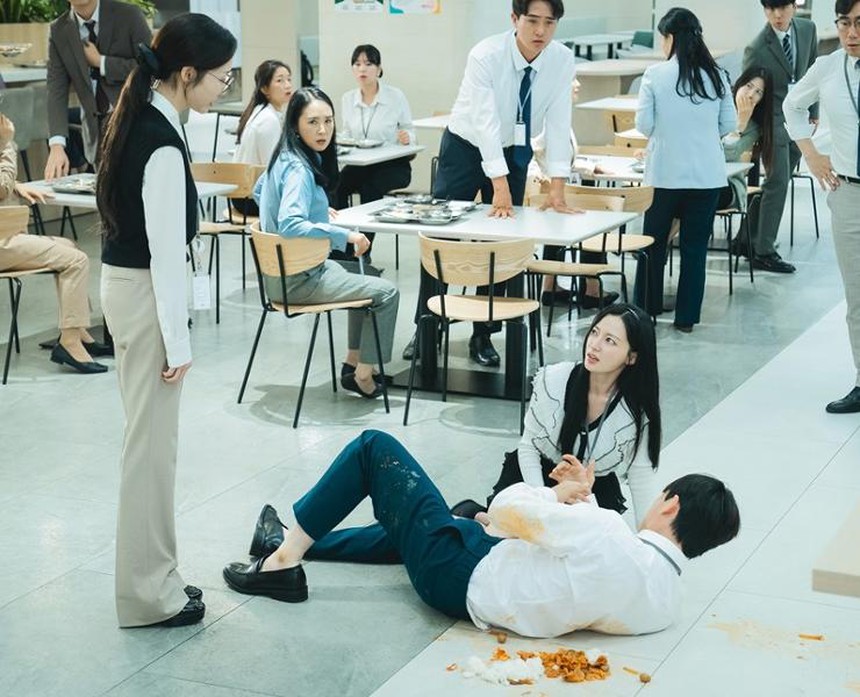 (Bài đăng thứ 7) Park Min Young vượt qua 'giông bão' cuộc đời nhờ phim 'Cô đi mà lấy chồng tôi' - Ảnh 3.