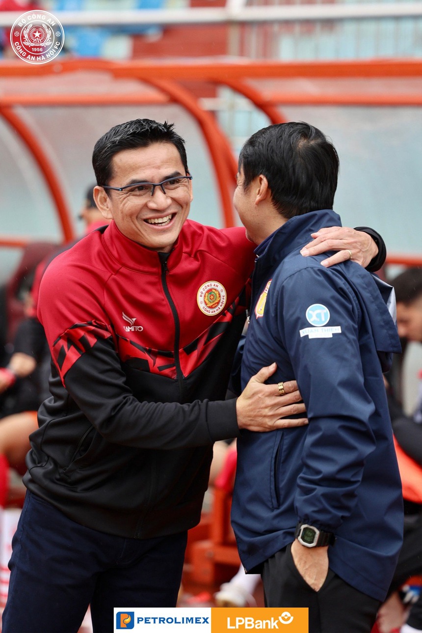 CAHN "giải cứu" uy tín HLV Kiatisuk - Ảnh 1.