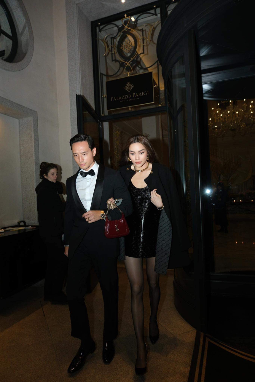 Hà Hồ chia sẻ bí quyết toả sáng ở show Gucci sau lần 'lên đồ' chấn động - Ảnh 4. Hà Hồ chia sẻ bí quyết toả sáng ở show Gucci sau lần 'lên đồ' chấn động - Ảnh 4.