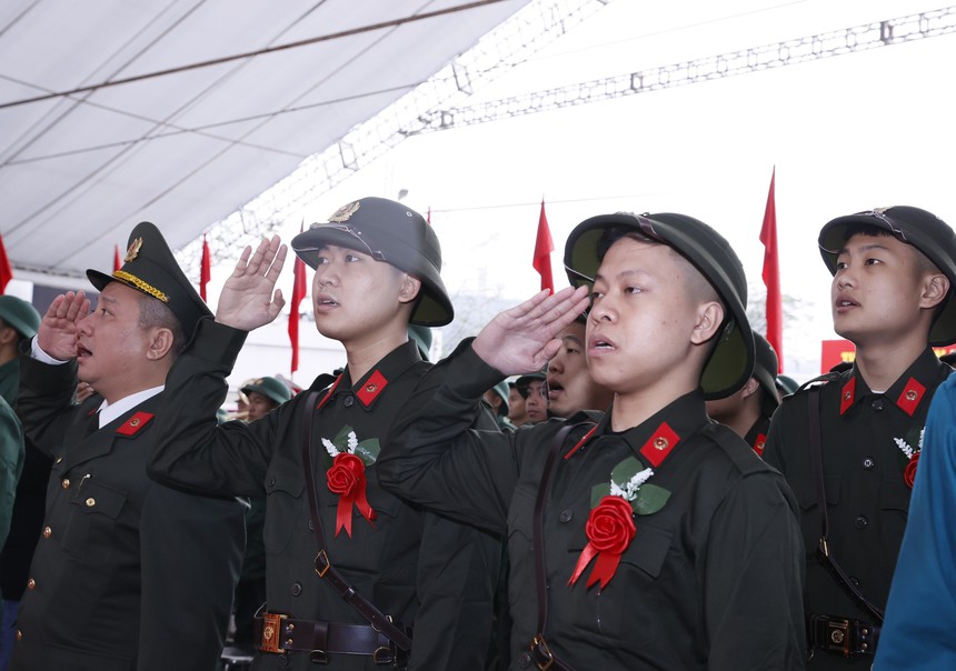 Gần 4.500 thanh niên Thủ đô lên đường nhập ngũ - Ảnh 8.