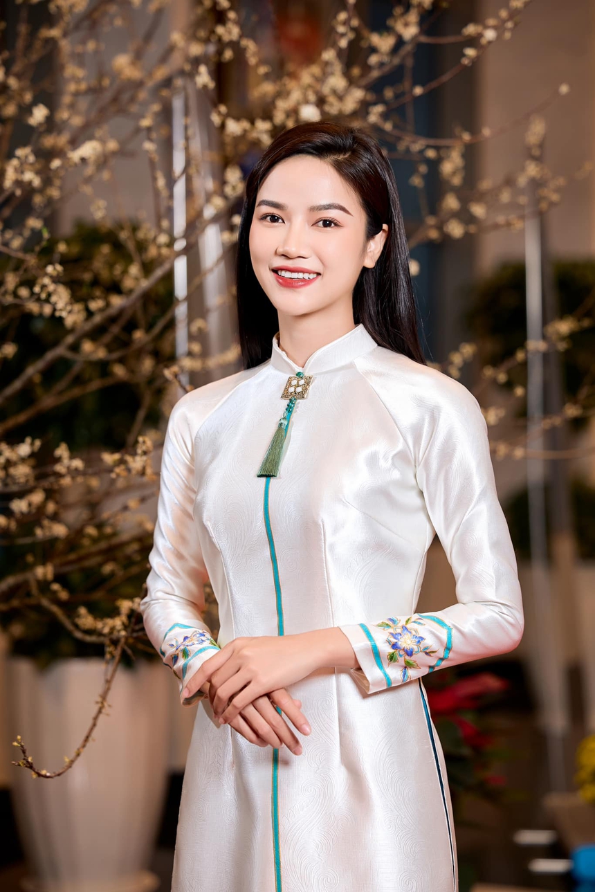 Nữ chính phim 'Gặp em ngày nắng': Sở hữu nhan sắc xinh đẹp vạn người mê, hạnh phúc với bạn trai cùng nghề - Ảnh 2.