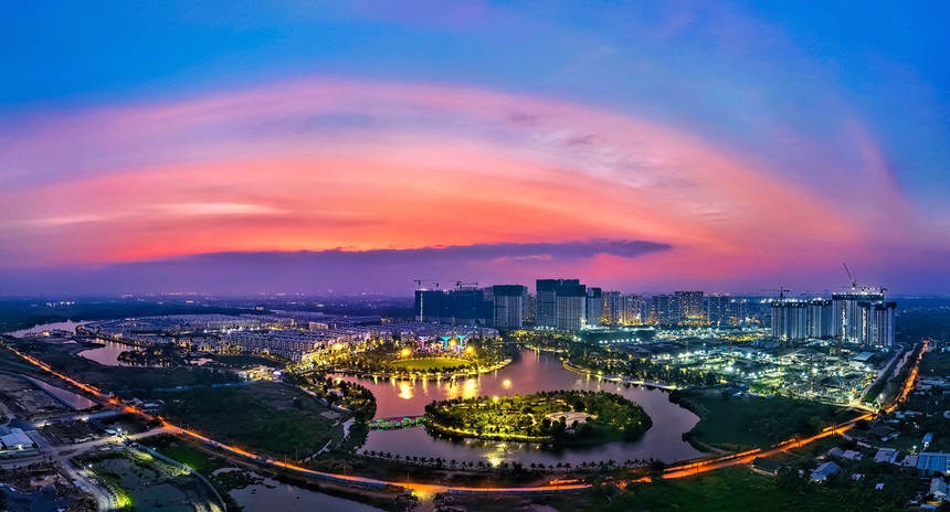 Người dân TP.HCM nóng lòng chờ đón "vũ trụ giải trí" VinWonders sắp khai trương - Ảnh 4.