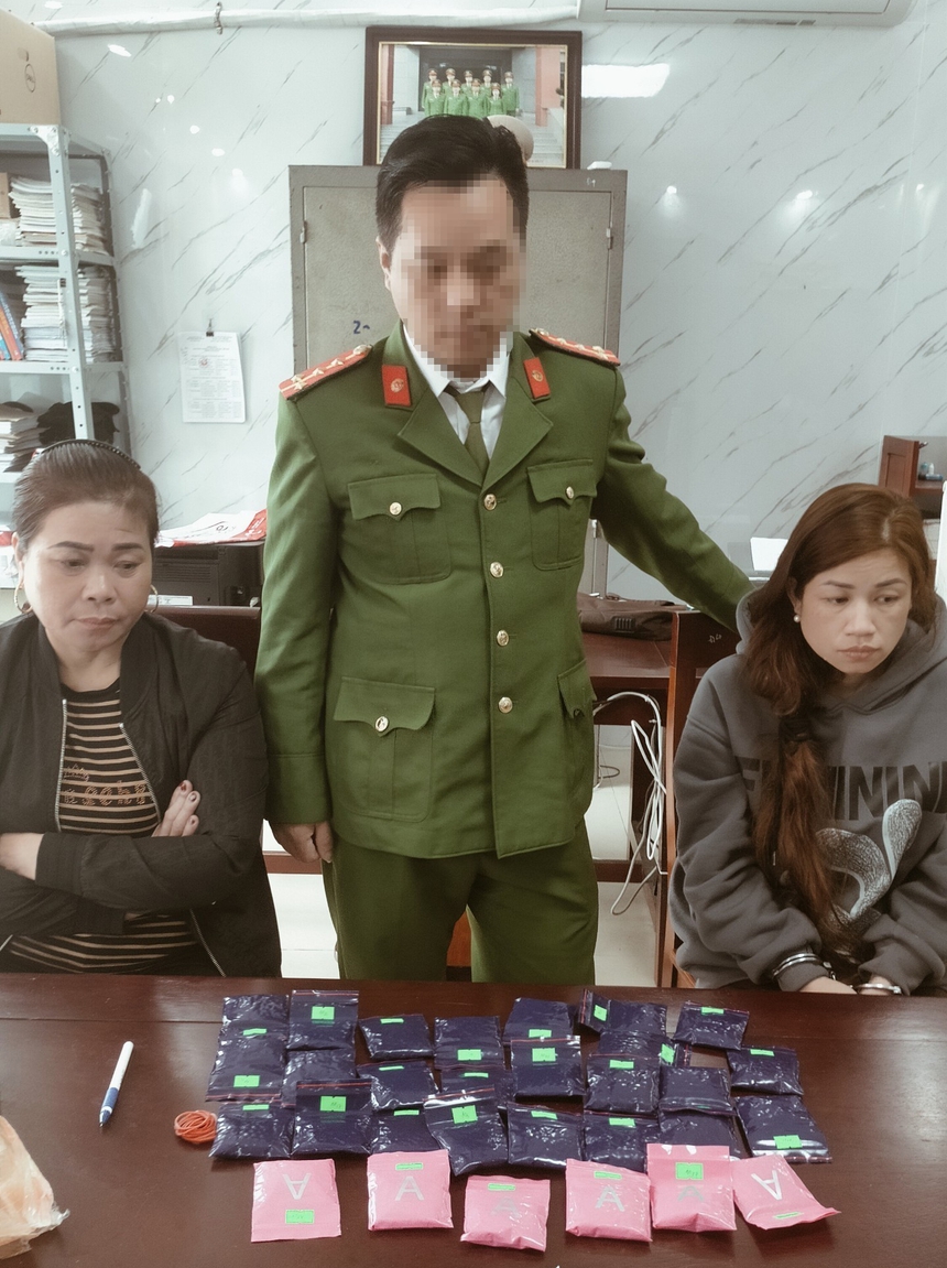 Nghệ An: Ba 'nữ quái' đi buôn 6.000 viên ma túy tổng hợp - Ảnh 1.