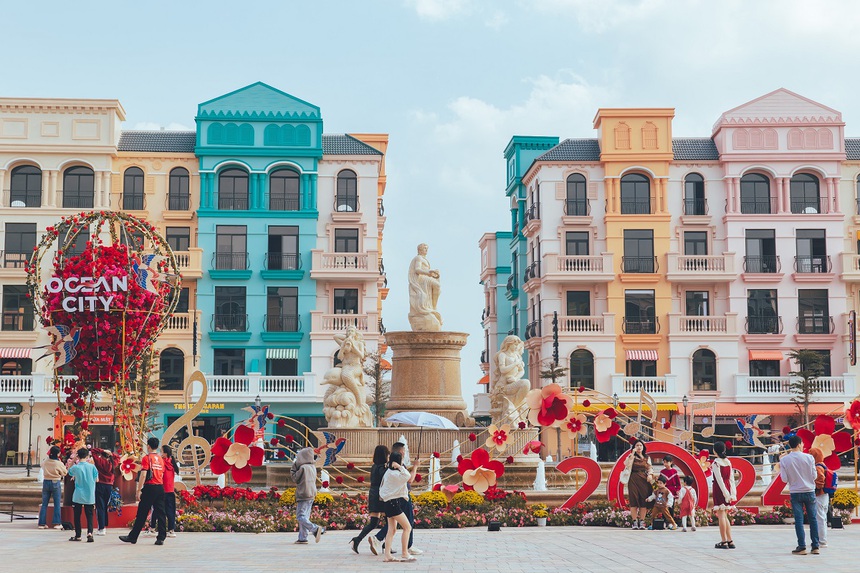 Grand World vươn top đầu danh sách 10 địa điểm vui chơi giải trí Tết 2024 tại Hà Nội - Ảnh 3. Grand World vươn top đầu danh sách 10 địa điểm vui chơi giải trí Tết 2024 tại Hà Nội - Ảnh 3.