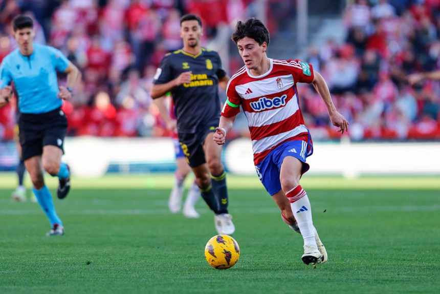 Tin nóng thể thao sáng 4/2: Lý Hoàng Nam thắng tay vợt số 1 Nam Phi vẫn không 'gánh' nổi ĐT Việt Nam tại Davis Cup - Ảnh 4. Tin nóng thể thao sáng 4/2: Lý Hoàng Nam thắng tay vợt số 1 Nam Phi vẫn không 'gánh' nổi ĐT Việt Nam tại Davis Cup - Ảnh 4.