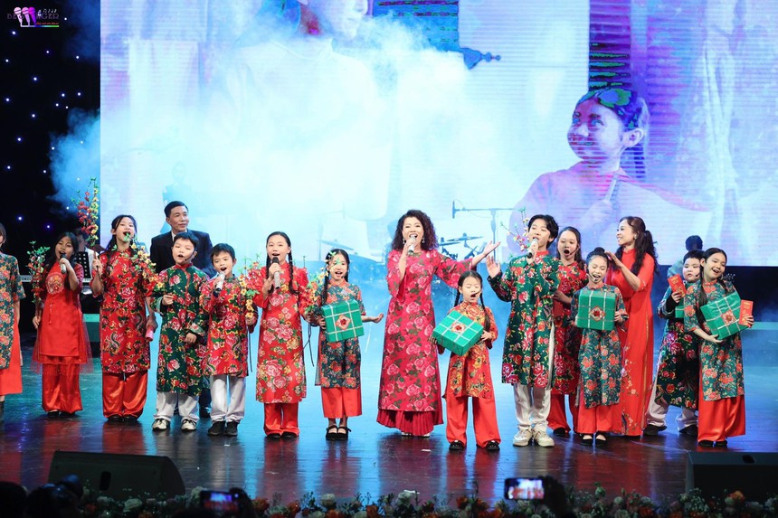 Đinh Lan Hương: Người đứng sau thành công của các Quán quân và Á quân âm nhạc Việt - Ảnh 1.