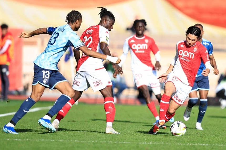 Bị loại khỏi Asian Cup, sao ĐT Nhật Bản làm điều khó tin trong bóng đá - Ảnh 3.