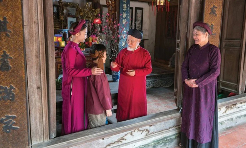 Xông đất đầu năm sao cho đúng phong tục truyền thống người Việt Nam - Ảnh 1.