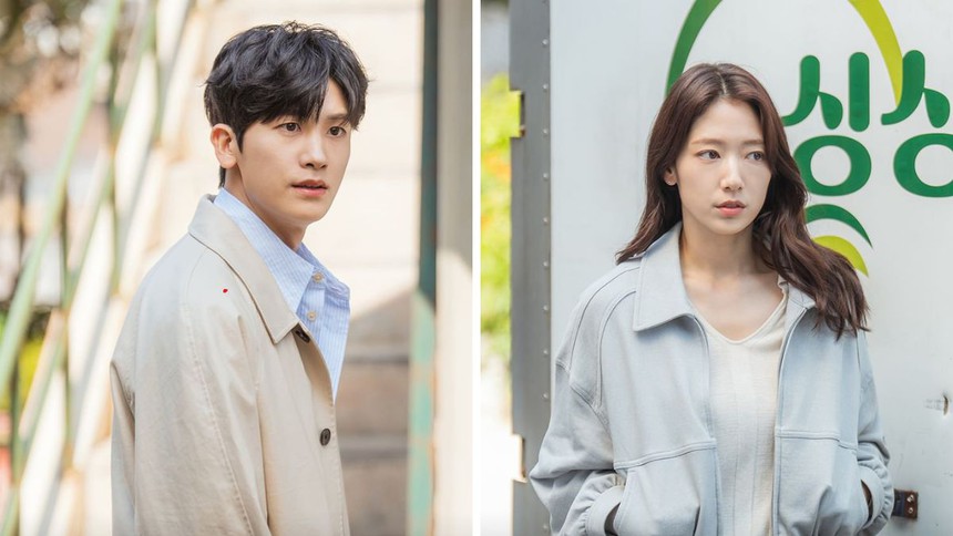 Honey Lee, Park Shin Hye: Sự trở lại rực rỡ của những nữ diễn viên lần đầu làm mẹ - Ảnh 2.