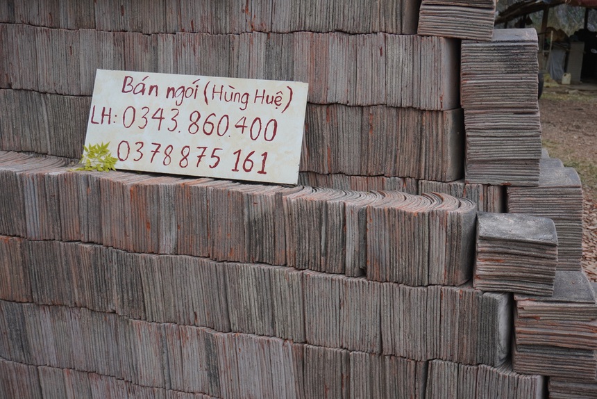 Nung ngói âm dương, ấm tình làng bản - Ảnh 8. Nung ngói âm dương, ấm tình làng bản - Ảnh 8.