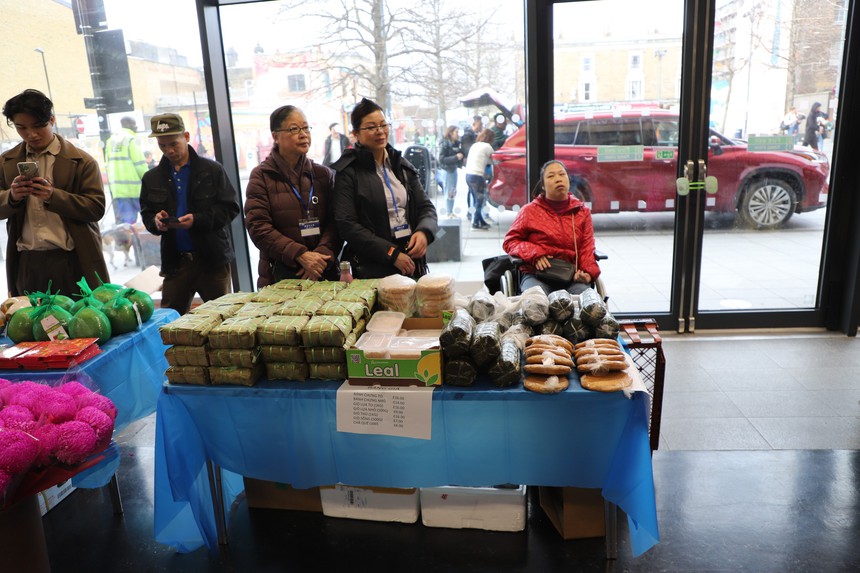 Lễ hội Tết Giáp Thìn của cộng đồng người Việt Nam tại Vương quốc Anh - Ảnh 5.