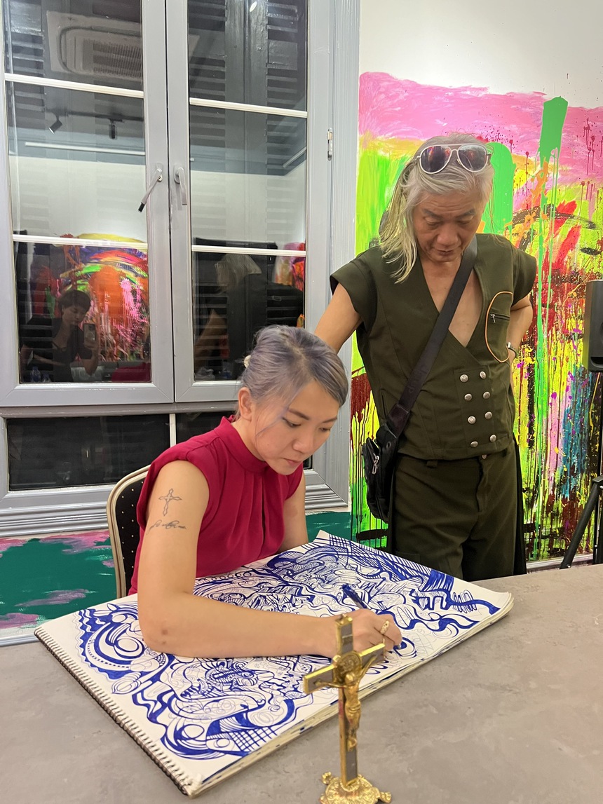 BÀI TẾT - Đào Anh Khánh trong vũ trụ tình yêu - Ảnh 7.