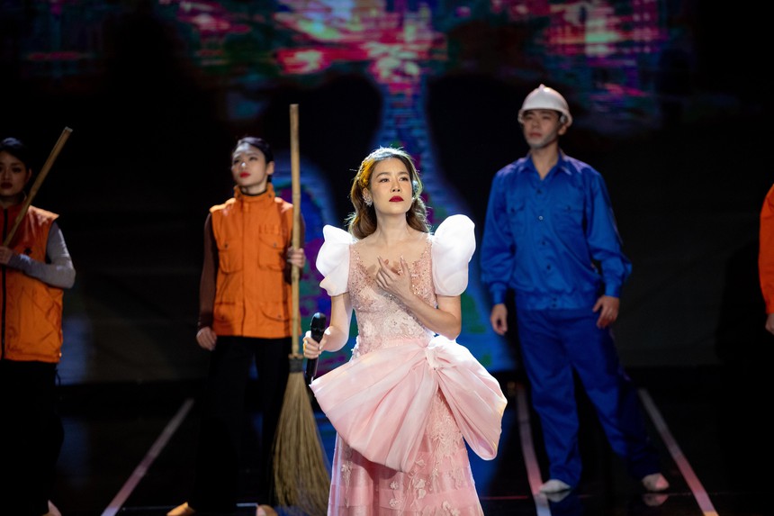 "Cảm hứng bất tận 2024" với câu chuyện xúc động về gia đình lên sóng VTV ngày mùng 1 Tết - Ảnh 11.