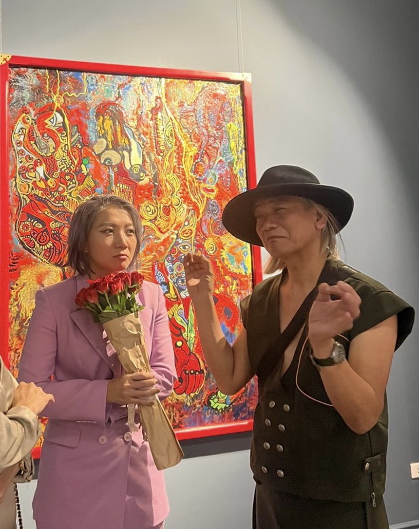 BÀI TẾT - Đào Anh Khánh trong vũ trụ tình yêu - Ảnh 1.