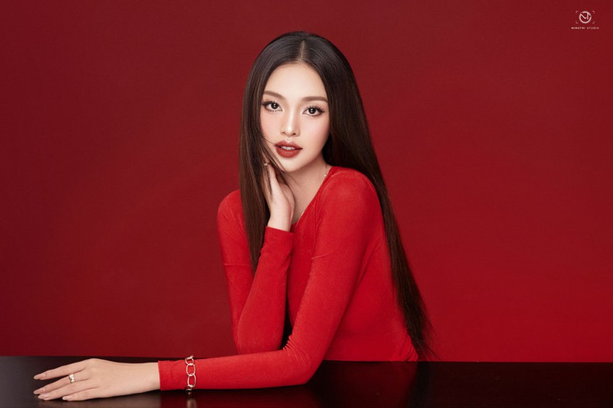 Ngây ngất trước nhan sắc của sao bóng chuyền đăng quang Hoa khôi Hà Nội 2023 - Ảnh 2.