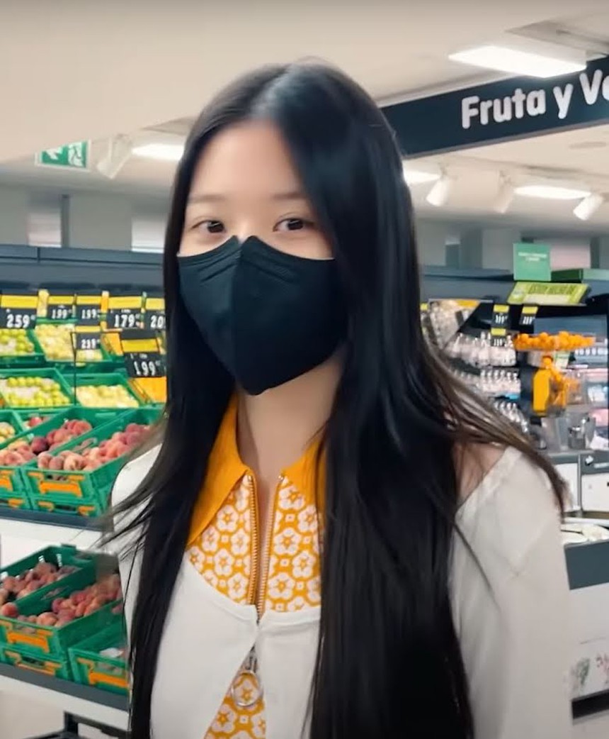 Jisoo Blackpink và 2 nữ thần tượng K-pop vẫn hút mắt fan khi để mặt mộc  - Ảnh 15.