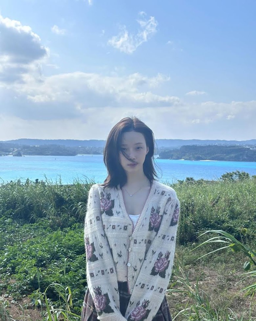 Jisoo Blackpink và 2 nữ thần tượng K-pop vẫn hút mắt fan khi để mặt mộc  - Ảnh 5.