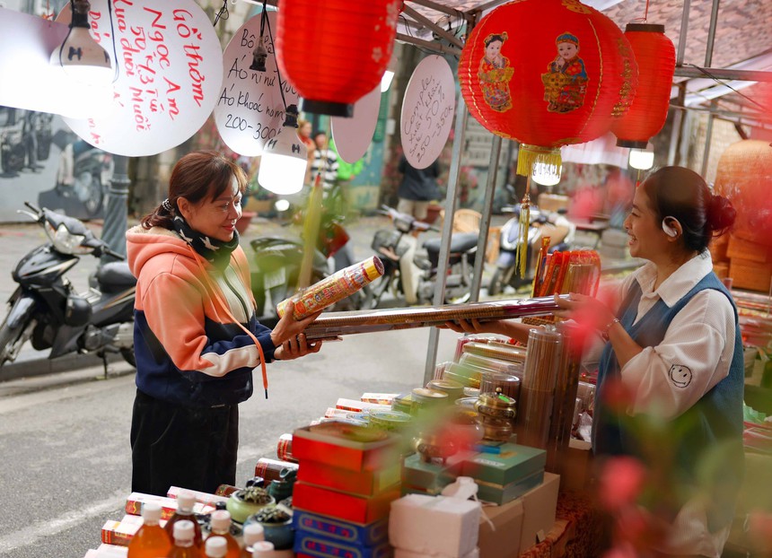 Đậm chất Tết cổ truyền tại không gian văn hóa 'Tết phố' Phùng Hưng - Ảnh 4.