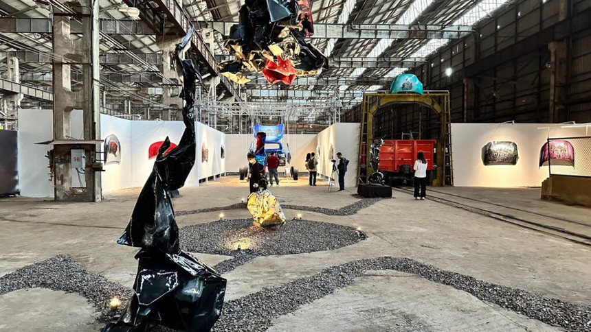 BÀI TẾT - 'Dòng chảy' di sản công nghiệp - Ảnh 12. BÀI TẾT - 'Dòng chảy' di sản công nghiệp - Ảnh 12.